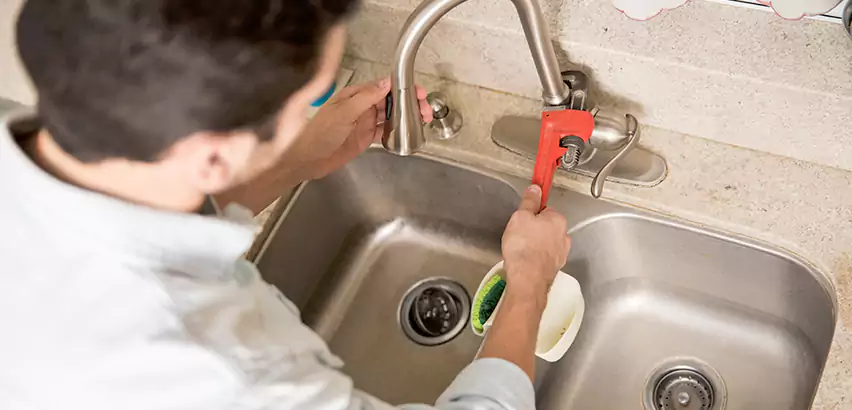 Faucet Repair in Lindenhurst